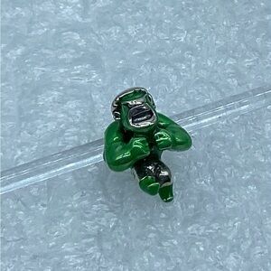 Pandora,” The Avengers Hulk Smash! S925 Ale Charm A55-9